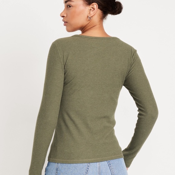 NWT OLD NAVY Plush V-Neck T-Shirt Color GREEN SIZE LARGE - Picture 3 of 9